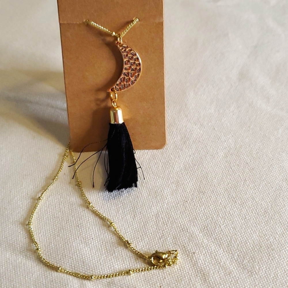 🔸️5/$25🔸️Moon Necklace
